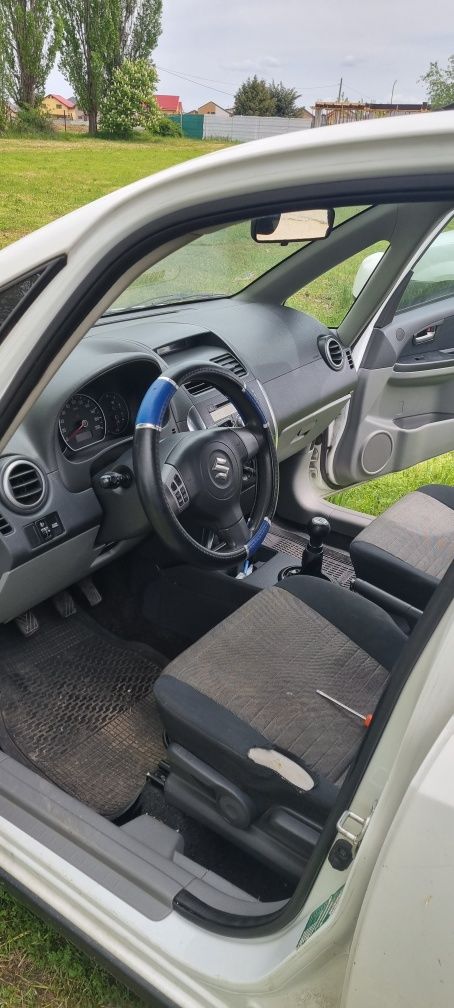 Interior suzuki sx 4 2009