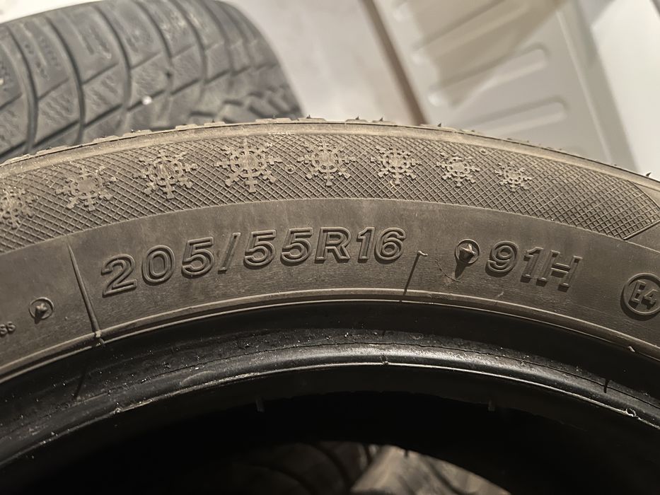 Комплект зимни гуми 205/55/16