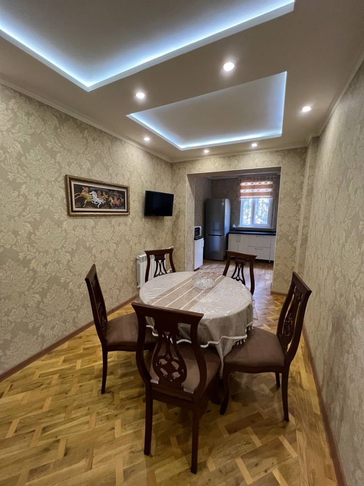 Аренда 4 ком Буз базар Банковская