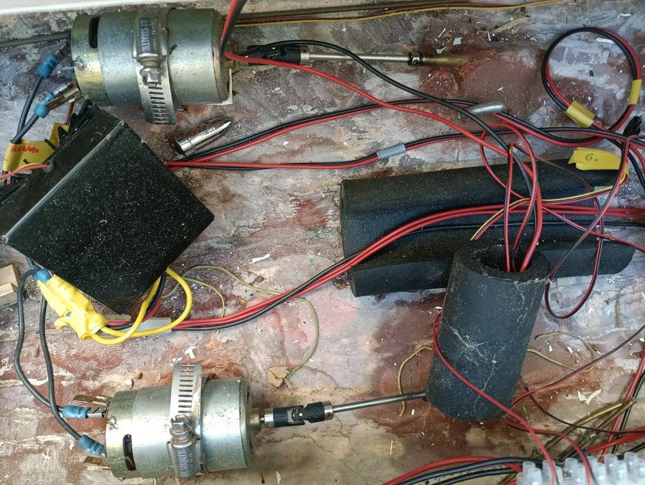 Радиоуправляем голям дървен кораб - 95 лв