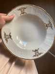 set farfurii de lux portelan fin Bernadotte cu decoratiuni de aur