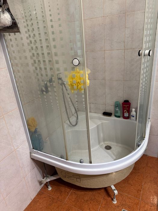 Vând cabină de duș