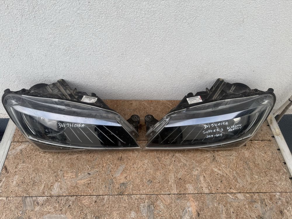 SET Far stanga dreapta Skoda Superb 3 Xenon + LED Originale Europa