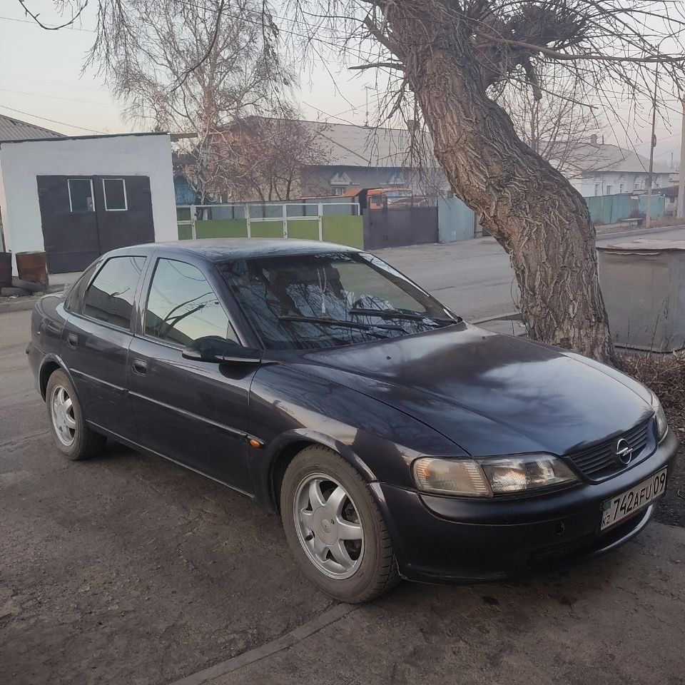 Opel Vectra B 1996г, 1.6, АКПП