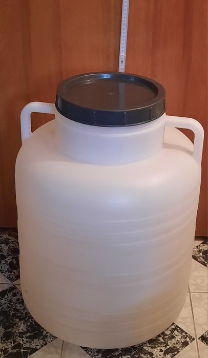 Butoi plastic, 60 L