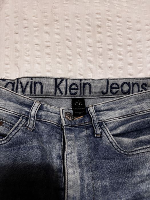Blugi Calvin klein