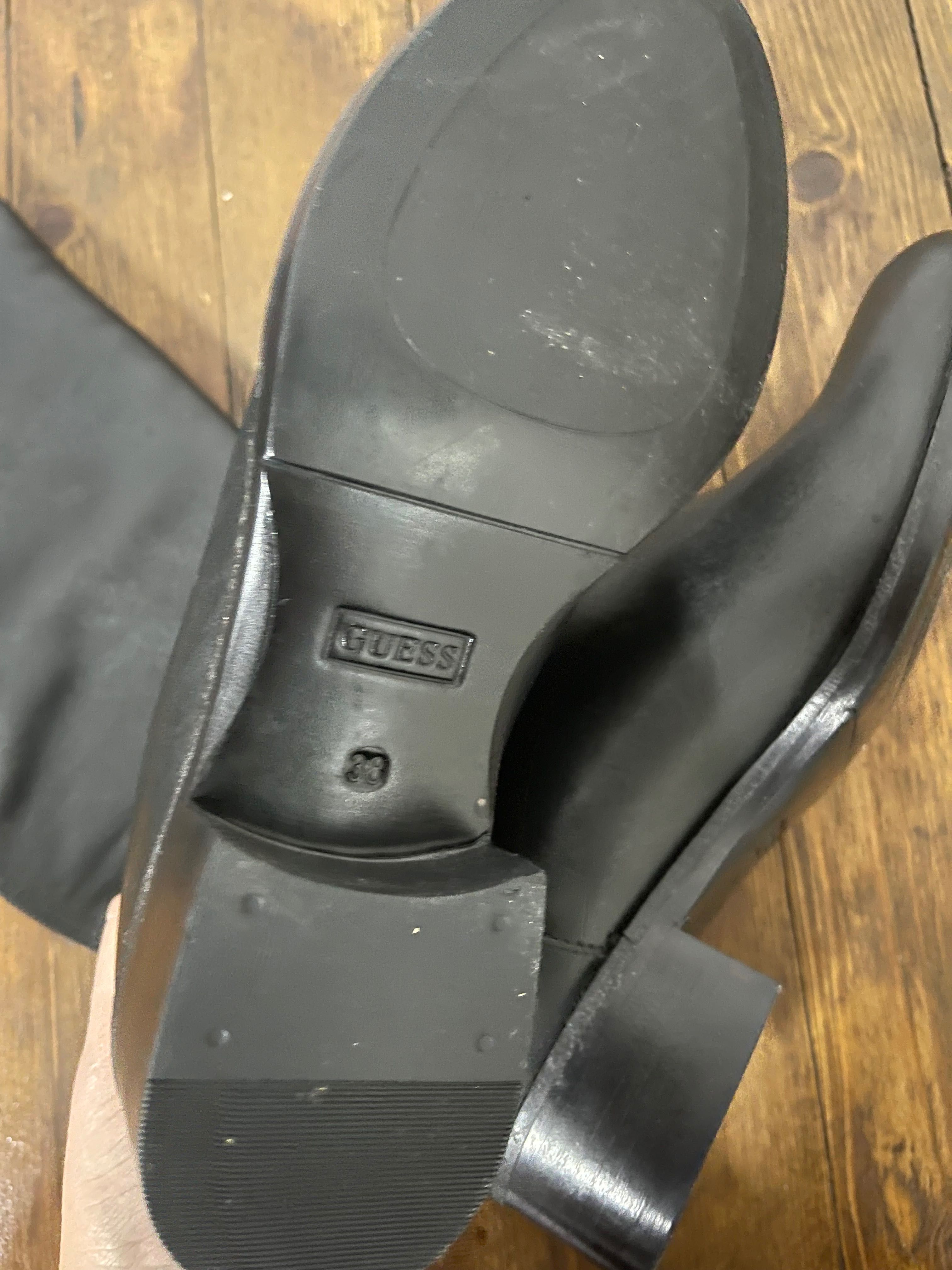 Cizme Guess marimea 37