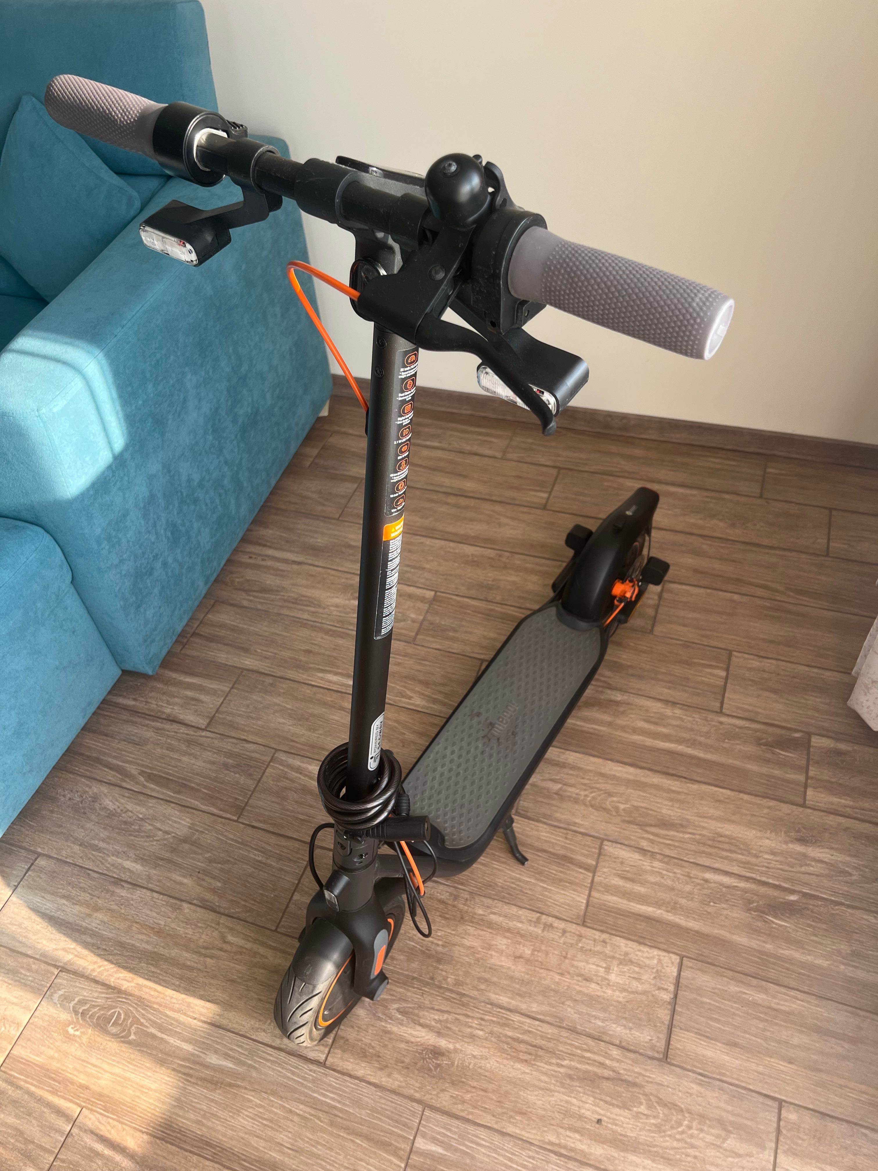 Електрическа тротинетка Ninebot KickScooter