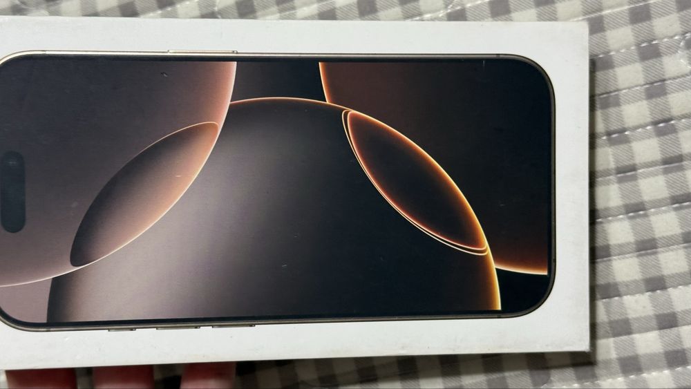 Продам iPhone 16 Pro 256 гб