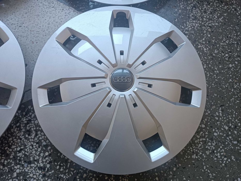 Оригинални тасове Audi 16 цола