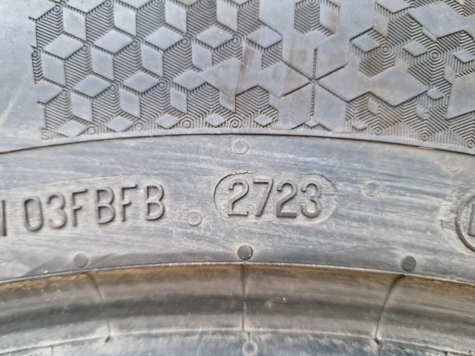 Anvelope CONTINENTAL 215/65/17