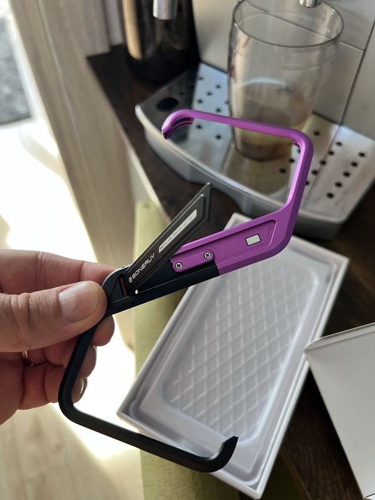 Vând husă deosebită Iphone 15 pro Max