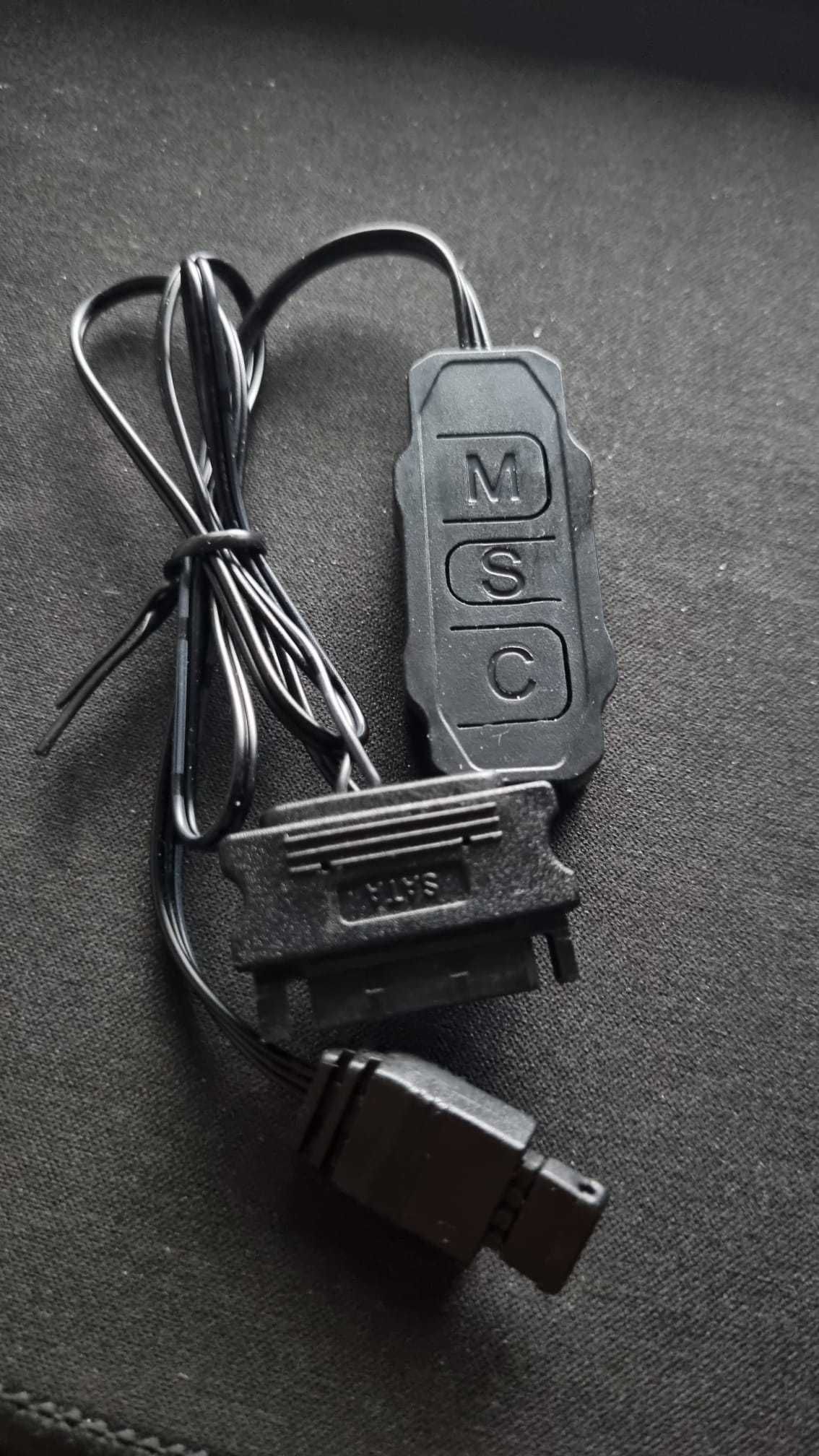 Magnetic 9 FAN Hub Splitter ARGB & PWM - Alb/Negru cu Telecomanda