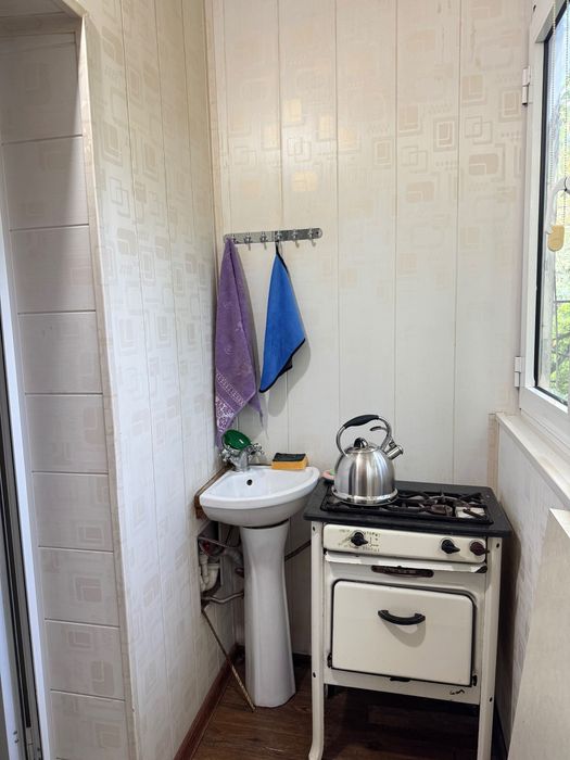 Сдаётся 1 ком Мирзо-Улугбек Эко базар