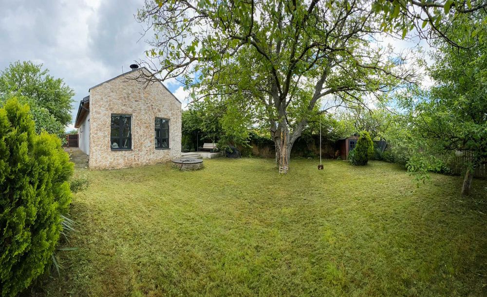 Продава се Къща в с. Столник, Област София-област - 123 кв.м за 2318 €/кв.м - Снимка #1