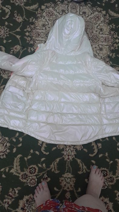 Продам куртка для девочки