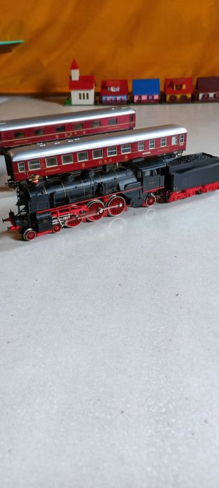 Locomotiva cu abur BR18434 Marklin cu vagoane