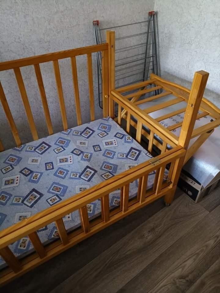 Манеж деревянный
