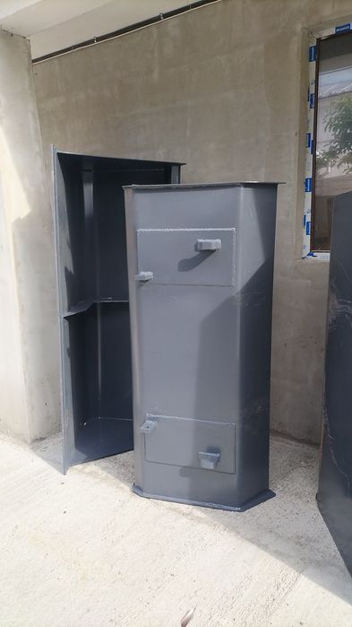 Cupă încărcător tractor.