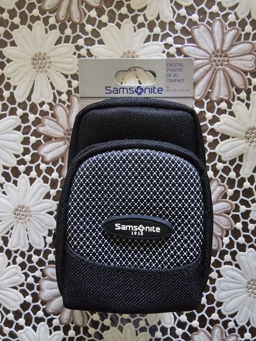 Калъфи за фотоапарат Samsonite и Deja