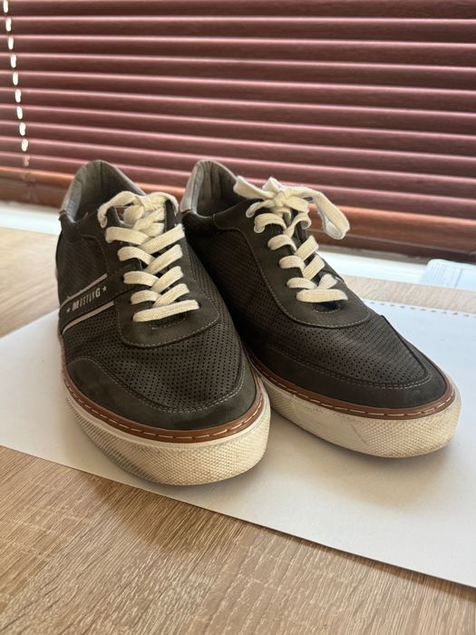 Елегантни кецове - Mustang 45 номер