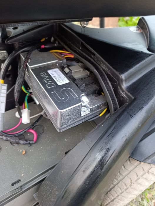 Електрическа инвалидна количка Sterling elte plus2