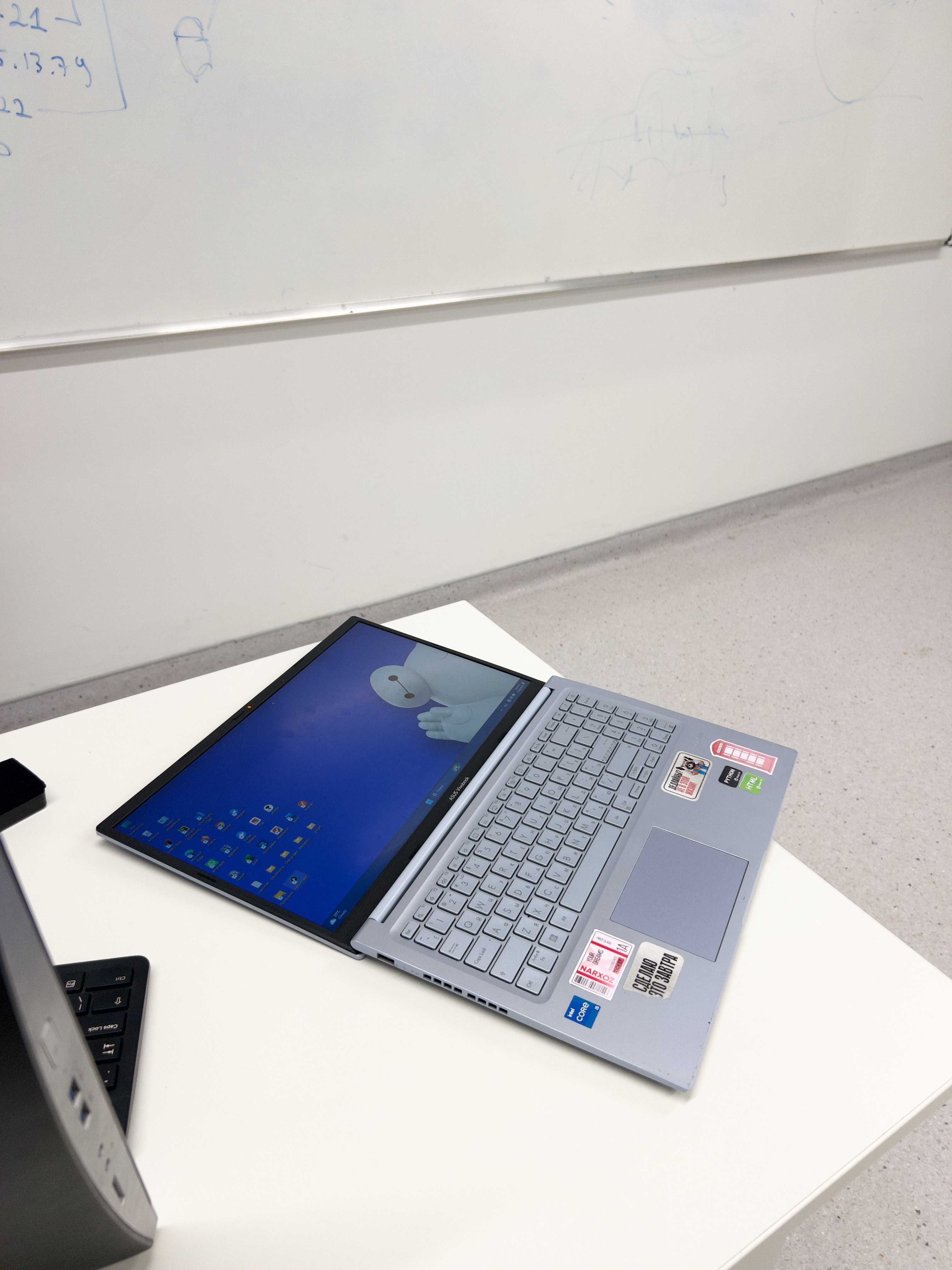 ASUS Vivobook 15