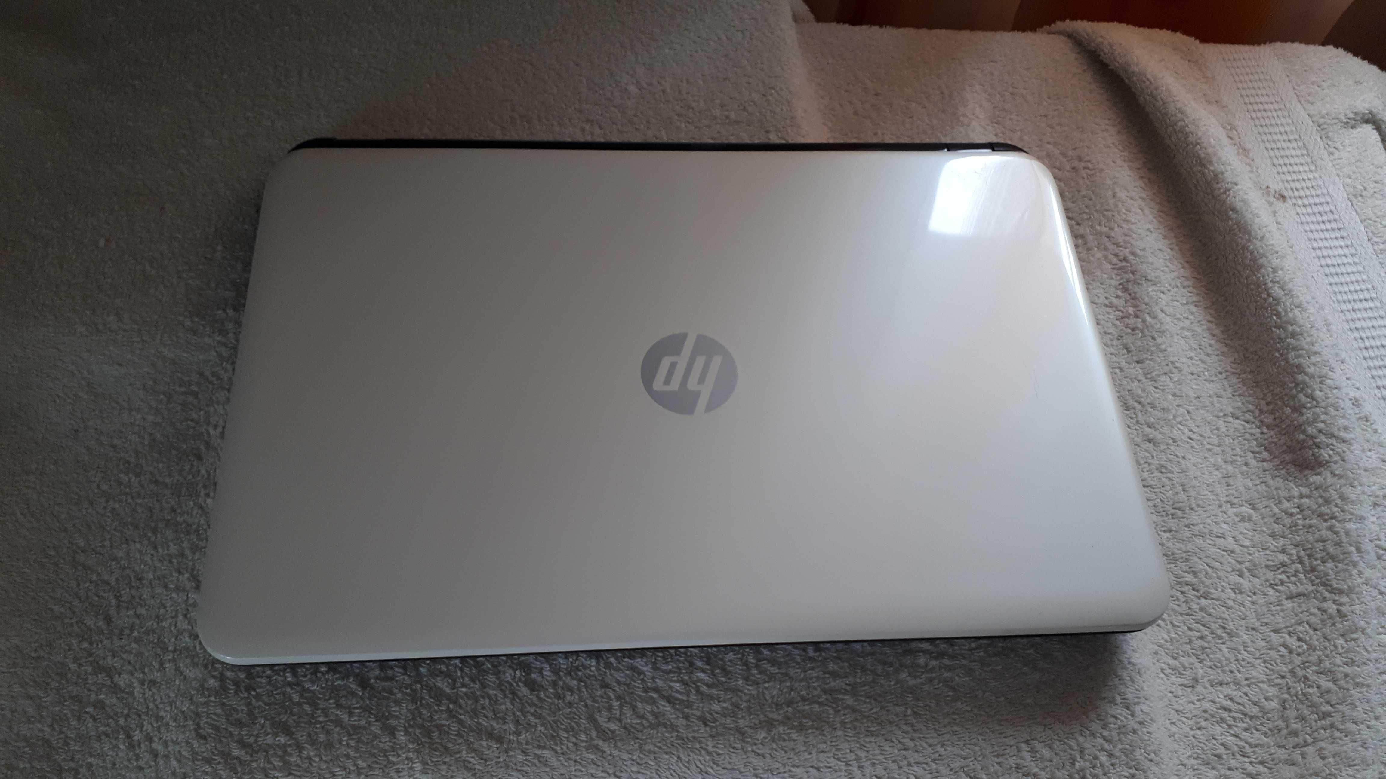 Laptop hp cu procesor AMD A6