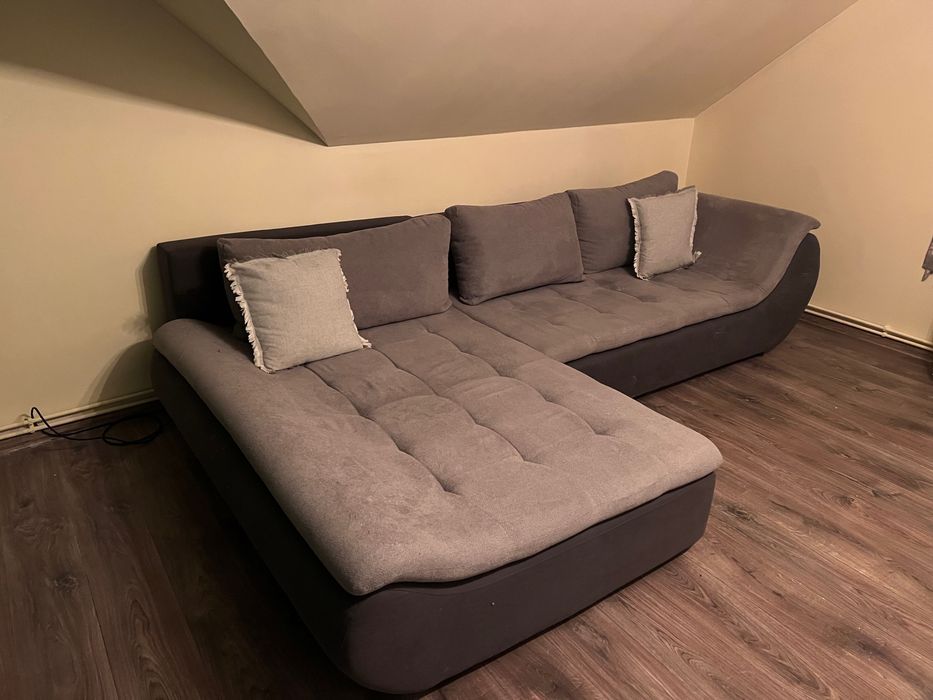 Canapea confortabila