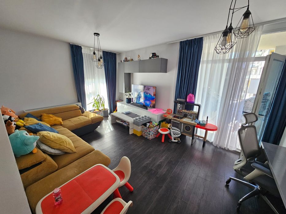 Proprietar vand apartament cu 3 camere