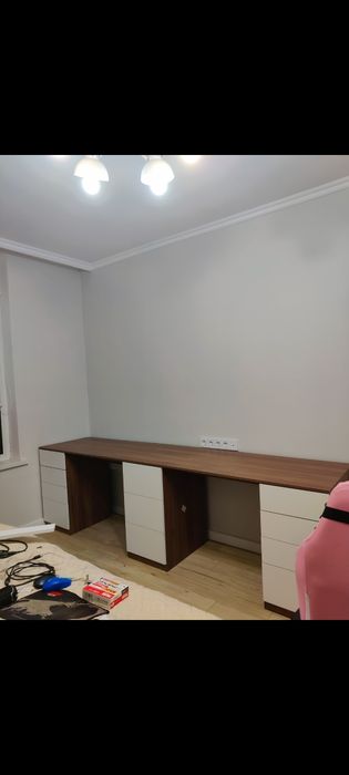 Стол письменный, компьютерный для двух человек.