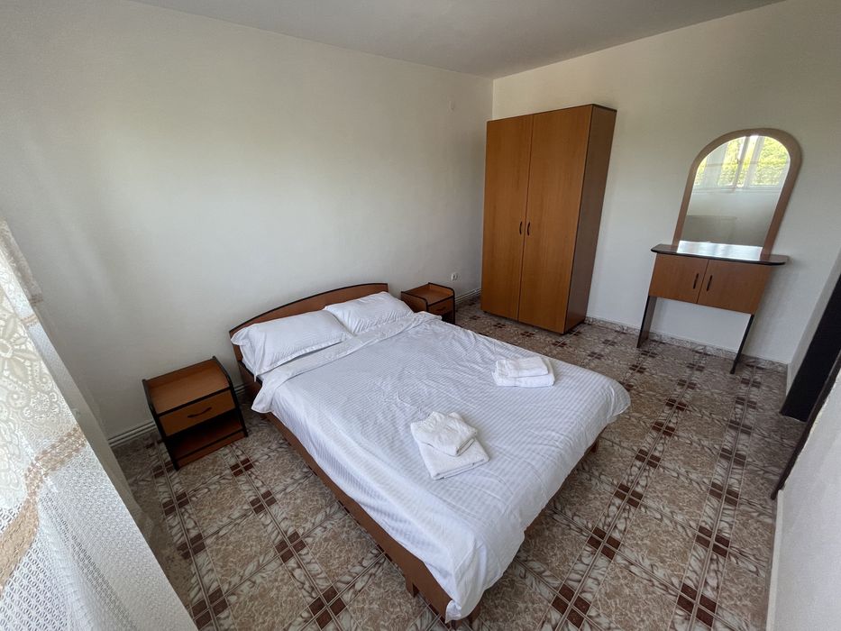 Cazare pensiune curtea de arges