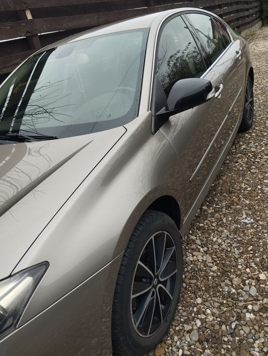 Vând sau schimb Renault laguna 3