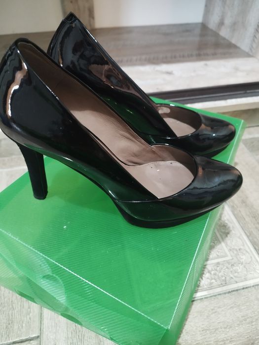 Туфли женские фирменные