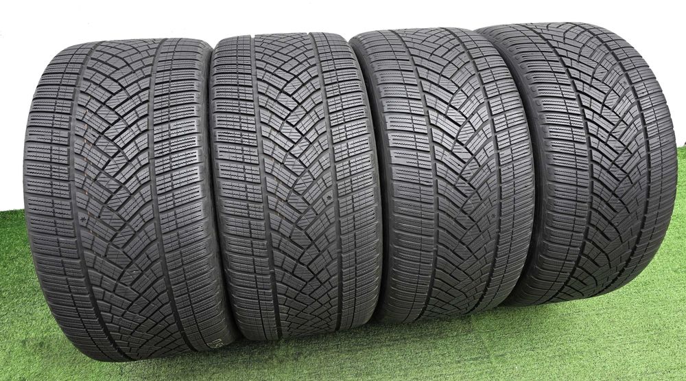4бр. 285/40/20 GOODYEAR Ultra Grip Performance - зимни