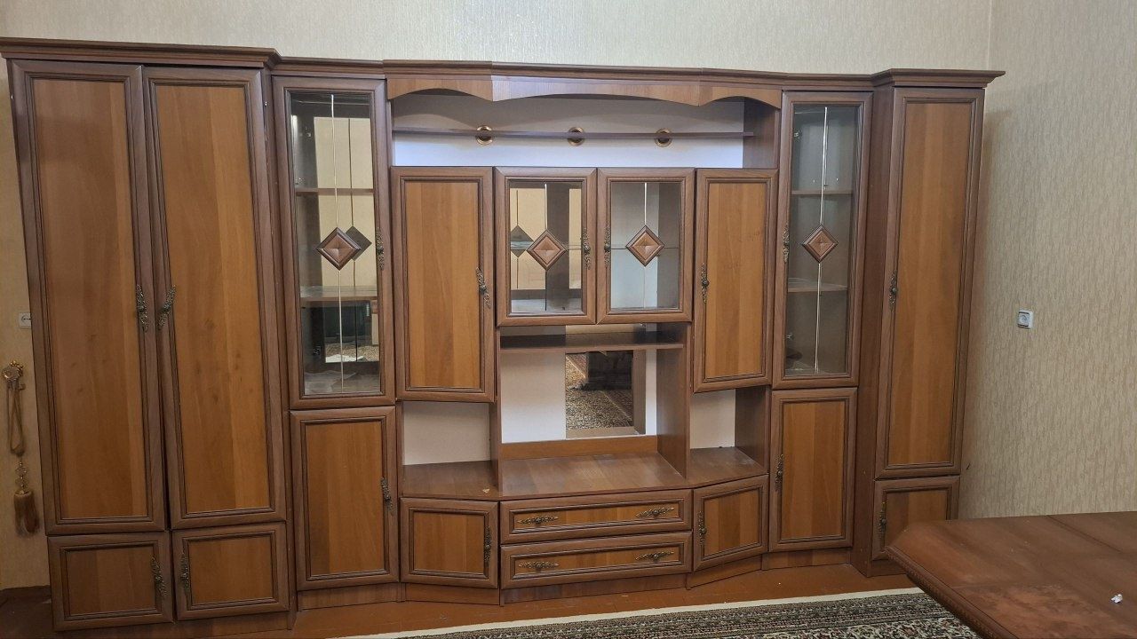 Продаётся стенка