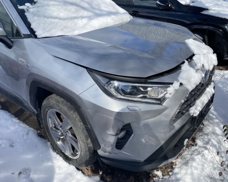 Toyota rav4  2020 тойота рав4 на части