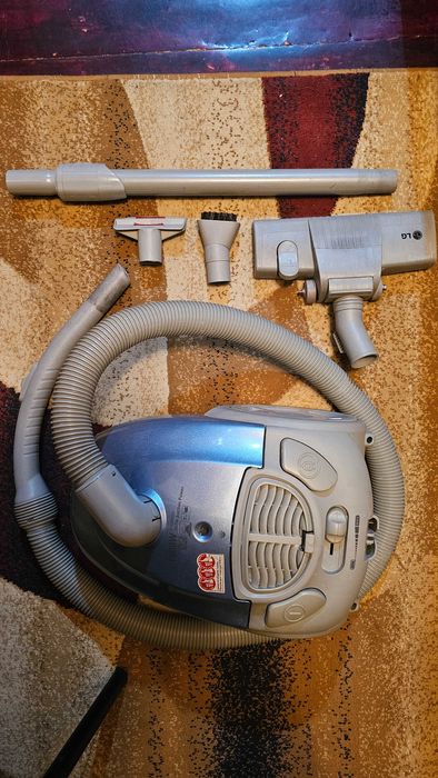 Пылесос LG в хорошем состоянии