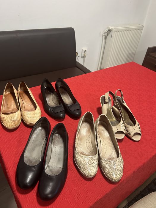 Vand pantofi dama 38