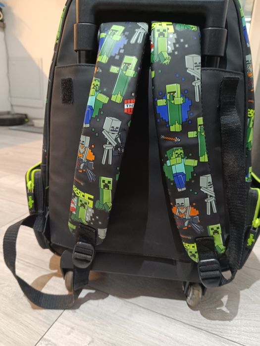 Geanta pt copii, cu roți, Smiggle