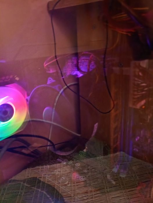 Vând pc  light gaming