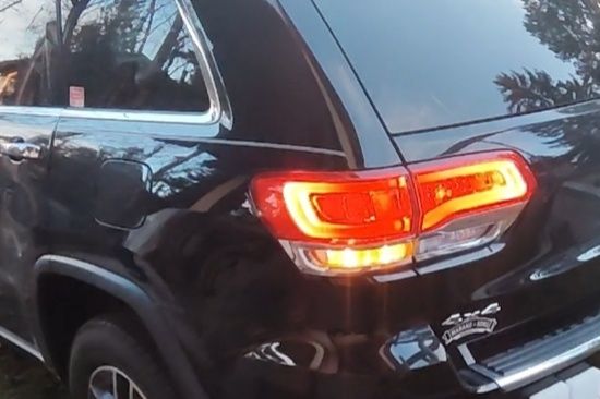 Конвертиране на мигачи на Jeep Grand Cherokee / Dodge Durango 2014