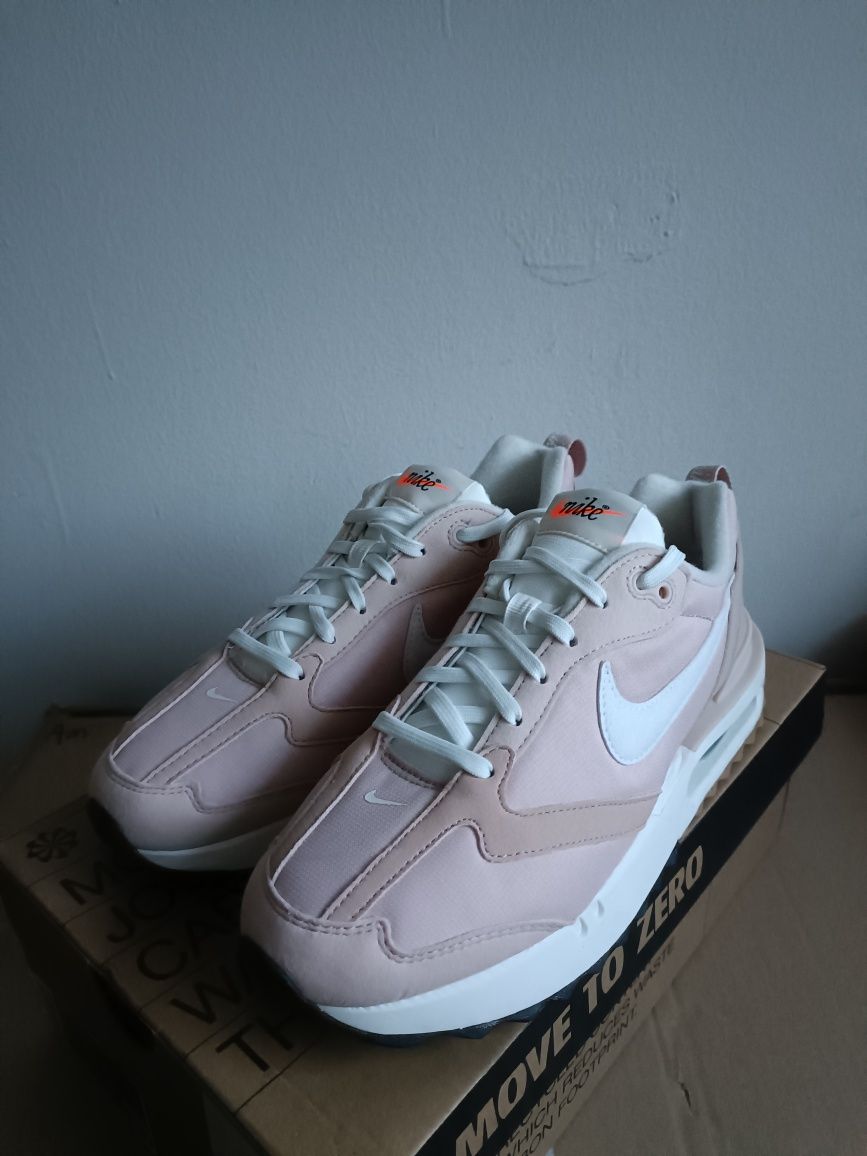 Nike Air Max Dawn номер 39