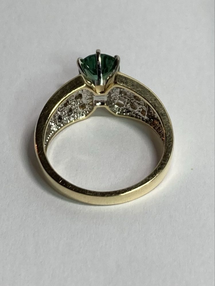 Inel aur 18kt.cu turmalin si diamante 0.75ct