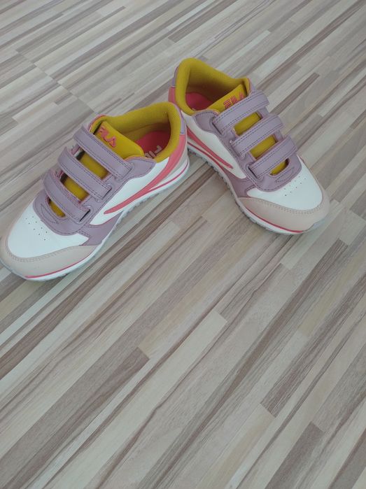 Маратонки FILA за момиче