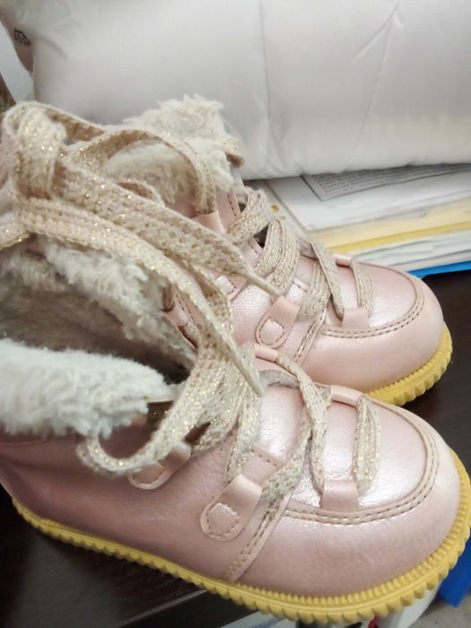 Ботушки 24 номер-15 лв.