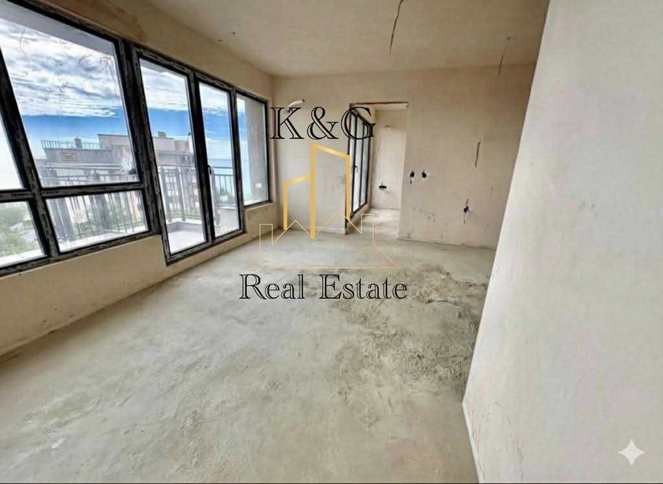 Продава се Двустаен апартамент в Варна, Чайка - 56 кв.м за 2304 €/кв.м - Снимка #1