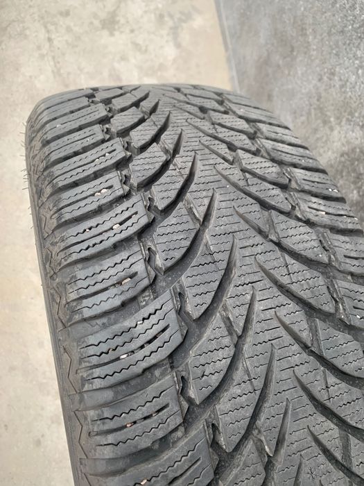 235/50 R19 nokian
