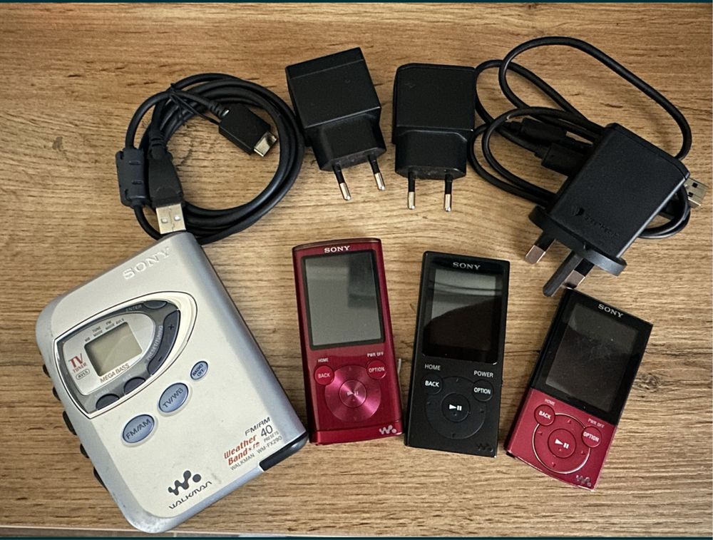 Продам mp3 sony только все вместе