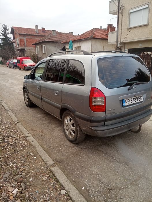 Опел Зафира дизел 2000кубика 101коня 2003година